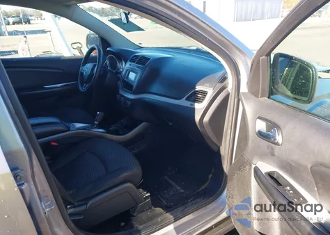 2016 Dodge Journey Sxt z USA, uszkodzony, nr VIN 3C4PDCBG4GT214629